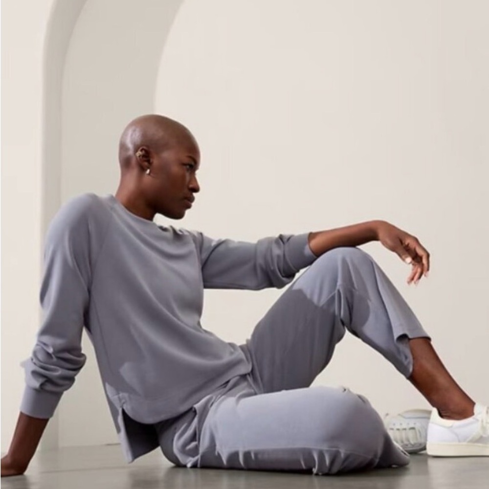 Athleta Seasoft crewneck sweatshirt pullover gray cosmos XL Athleisure travel - Picture 3 of 11